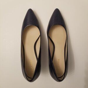 Cole Haan Navy Blue Leather  Heels  size 8.5